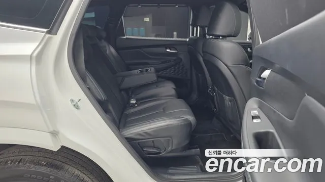 Hyundai Santafe Бензин 2.5T 2WD — Фото автомобиля 12