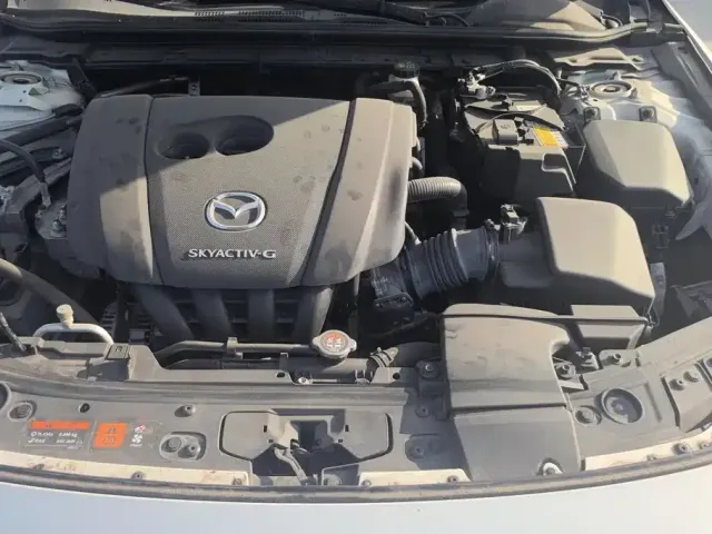 Mazda Axela — Фото автомобиля 10