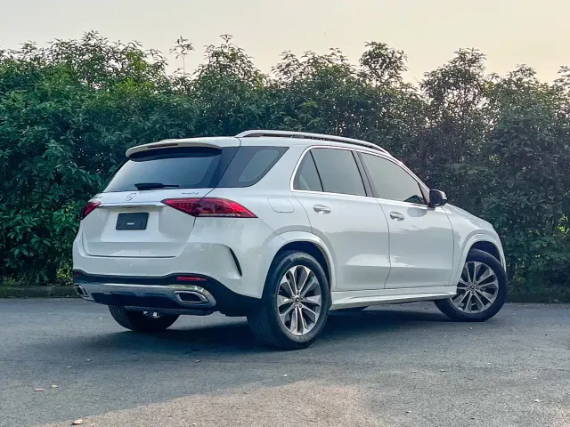 Mercedes-Benz GLE-Class — Фото автомобиля 4