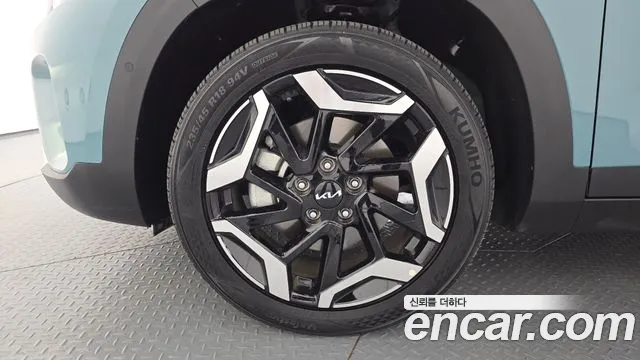 Kia Seltos Бензин 1.6 турбо 2WD — Фото автомобиля 5