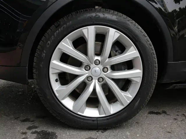 Land Rover Discovery — Фото автомобиля 18