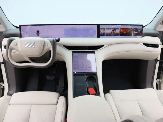 IM Motors LS6 — Фото автомобиля 12