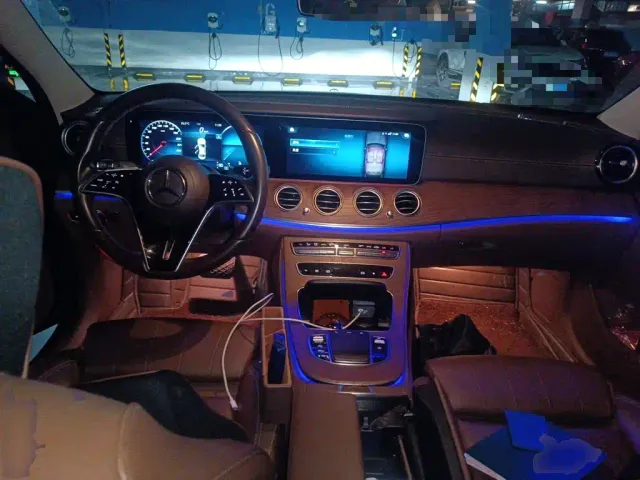Mercedes-Benz E-Class — Фото автомобиля 10