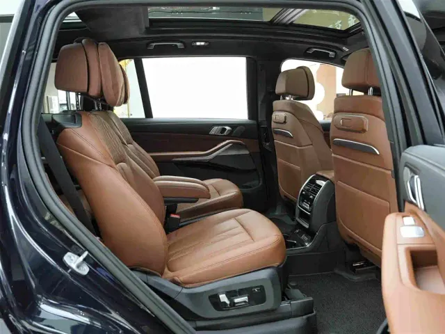 BMW X7 — Фото автомобиля 13