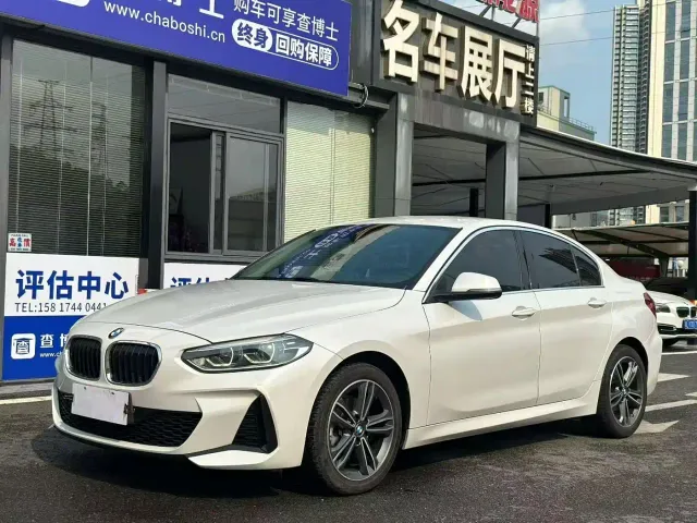Фотография автомобиля — BMW 1 Series