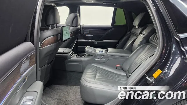 Genesis G90 Бензин 3.5 турбо AWD — Фото автомобиля 11