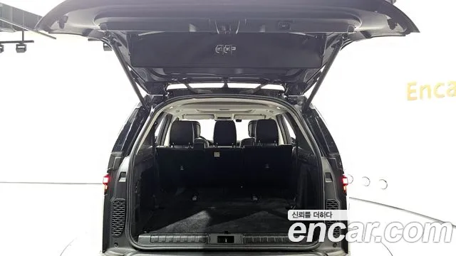 Land Rover Discovery — Фото автомобиля 20