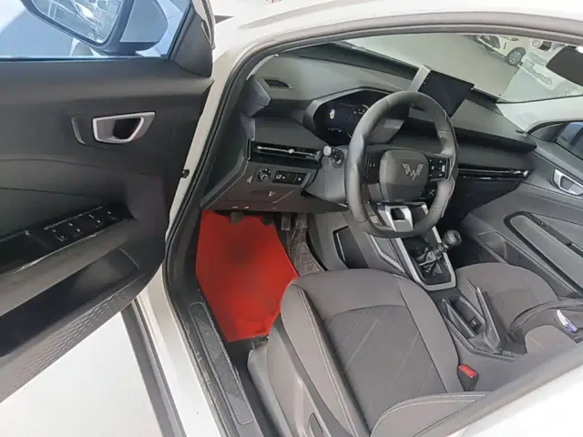 Wuling Xingchi — Фото автомобиля 15