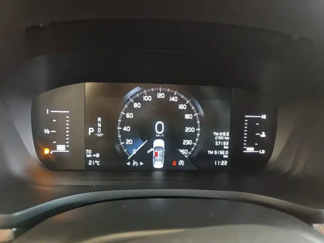 Volvo S60 — Фото автомобиля 11