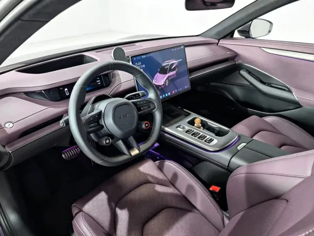 Xiaomi SU7 — Фото автомобиля 7