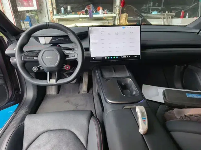 Xiaomi SU7 — Фото автомобиля 9