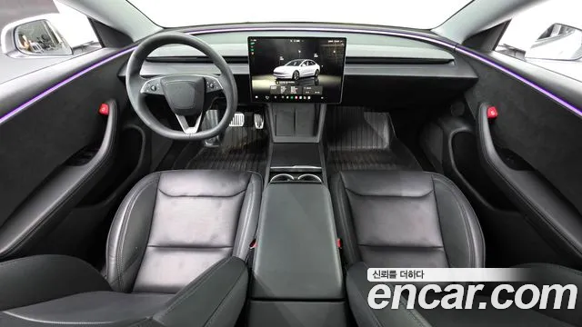 Tesla Model 3 — Фото автомобиля 7