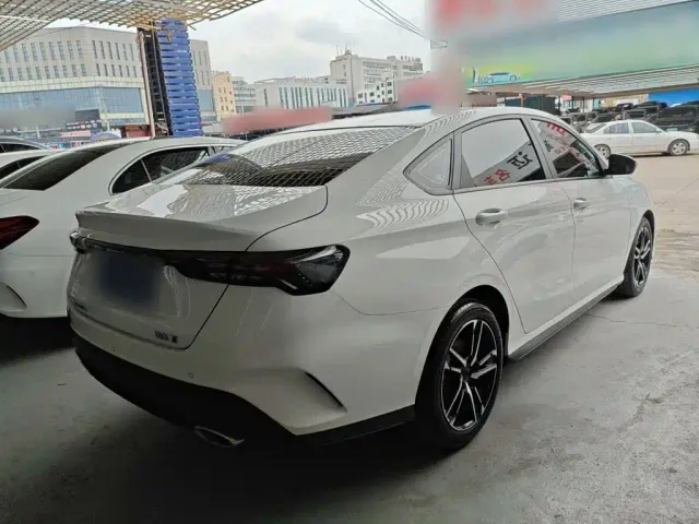 Geely Binrui — Фото автомобиля 4