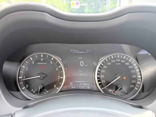 Infiniti Q50L — Фото автомобиля 11