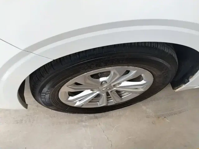 Wuling Jiachen — Фото автомобиля 22