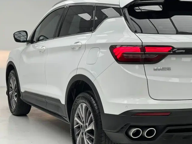 Geely Binyue — Фото автомобиля 8
