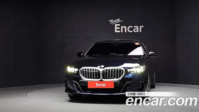 BMW 5-Series — Фото автомобиля 3