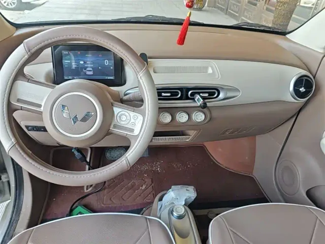 Wuling Hongguang Mini EV — Фото автомобиля 9