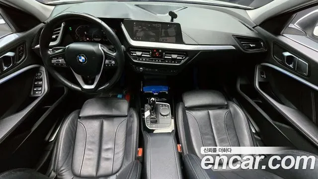 BMW 1 Series F40 — Фото автомобиля 7