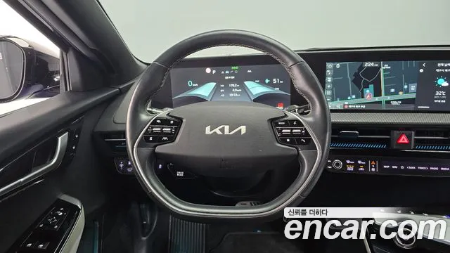 Kia EV6 — Фото автомобиля 13