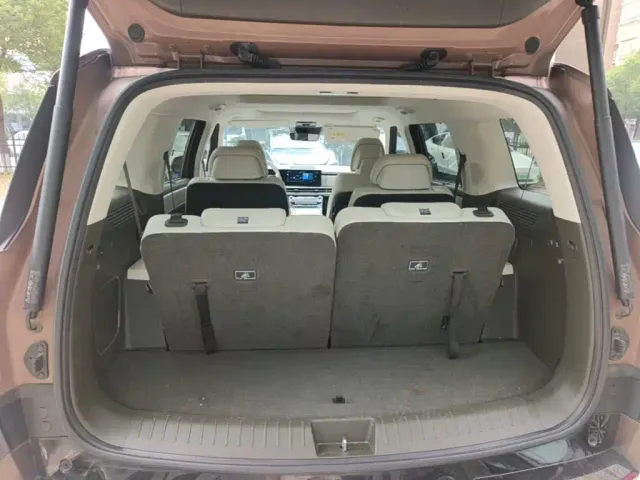 Hyundai Santa Fe — Фото автомобиля 18