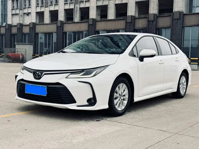 Фотография автомобиля — Toyota Corolla