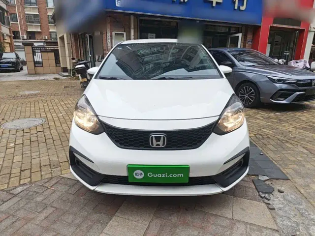 Honda Fit — Фото автомобиля 2