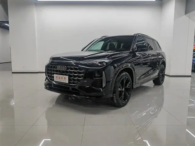 Фотография автомобиля — Audi Q6