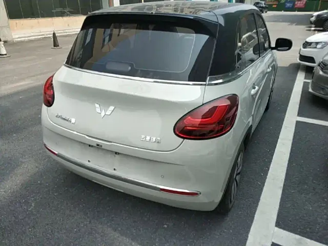 Wuling Bingo — Фото автомобиля 4