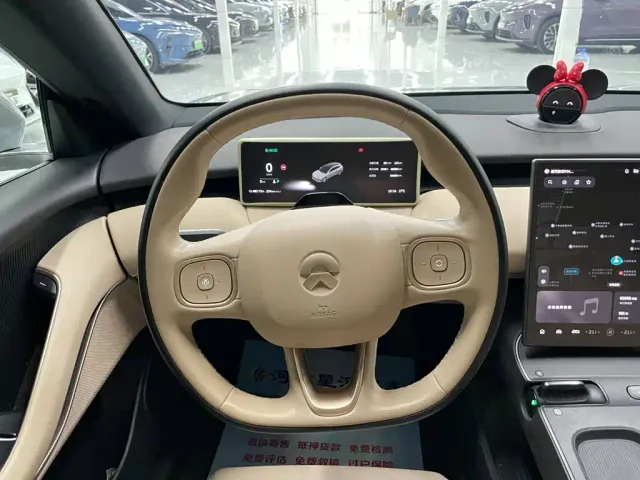 Nio ET5 Touring — Фото автомобиля 11