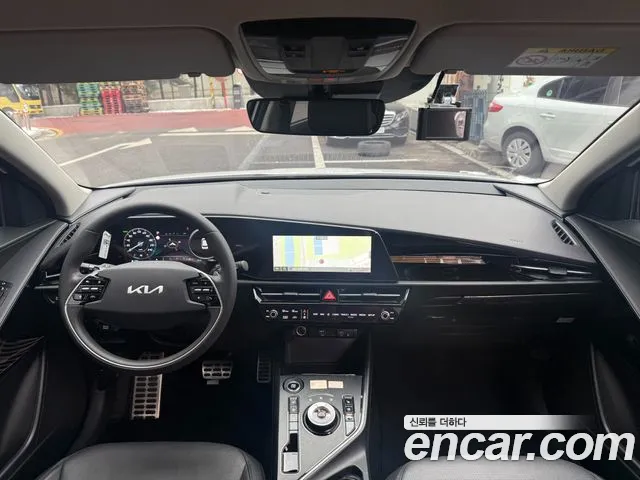 Kia Niro The All New Niro Signature — Фото автомобиля 8