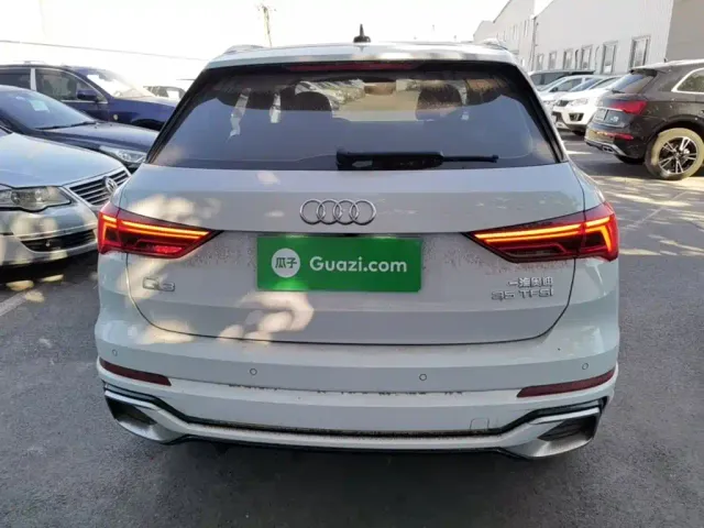 Audi Q3 — Фото автомобиля 5