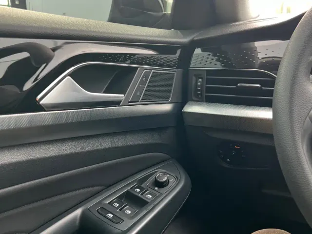 Volkswagen Passat — Фото автомобиля 15