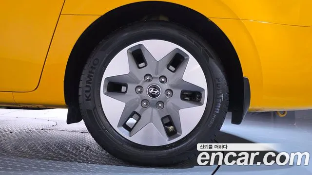Hyundai Staria — Фото автомобиля 6