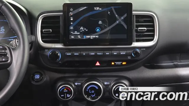 Hyundai Venue — Фото автомобиля 14