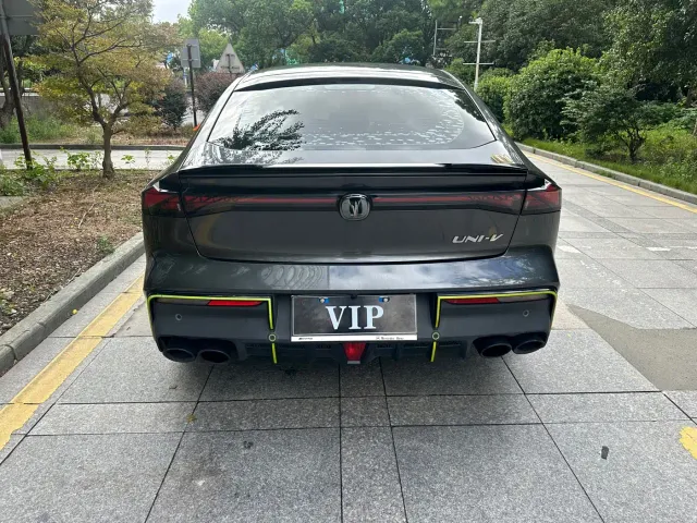 Changan UNI-V — Фото автомобиля 11