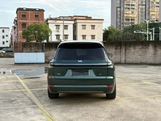 Li Auto L9 — Фото автомобиля 5