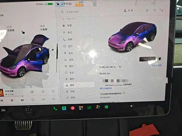Tesla Model Y — Фото автомобиля 11