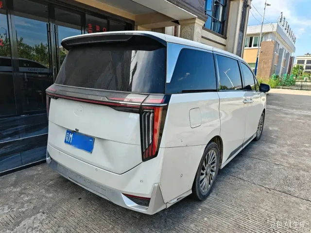 GAC Trumpchi M8 — Фото автомобиля 2