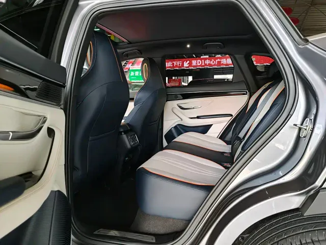 BYD Song PLUS — Фото автомобиля 4