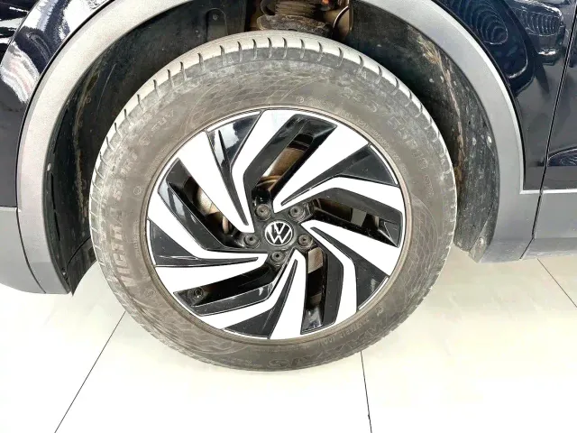 Volkswagen Tiguan L — Фото автомобиля 15