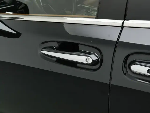 Toyota Sienna — Фото автомобиля 18