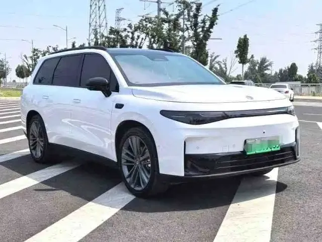 Leapmotor C16 — Фото автомобиля 3