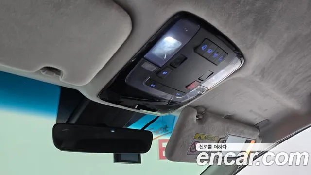 Hyundai Staria Staria 4WD Lounge 9 мест — Фото автомобиля 18