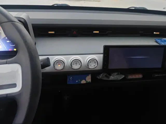 Wuling Hongguang Mini EV — Фото автомобиля 13