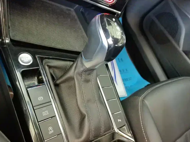 Volkswagen Passat — Фото автомобиля 16