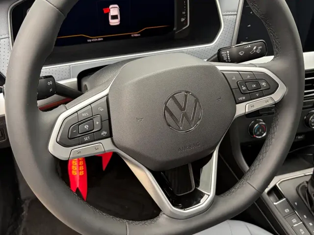 Volkswagen Lavida — Фото автомобиля 6