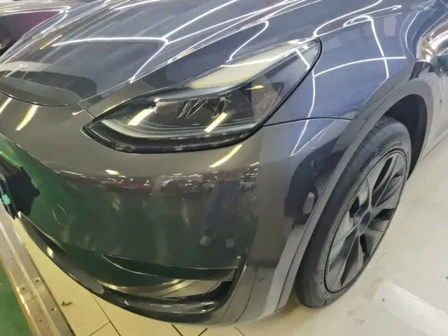 Tesla Model Y — Фото автомобиля 23