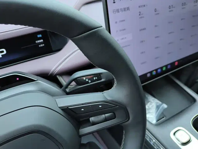Xiaomi SU7 — Фото автомобиля 13