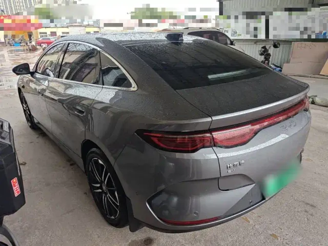 BYD Qin L — Фото автомобиля 4